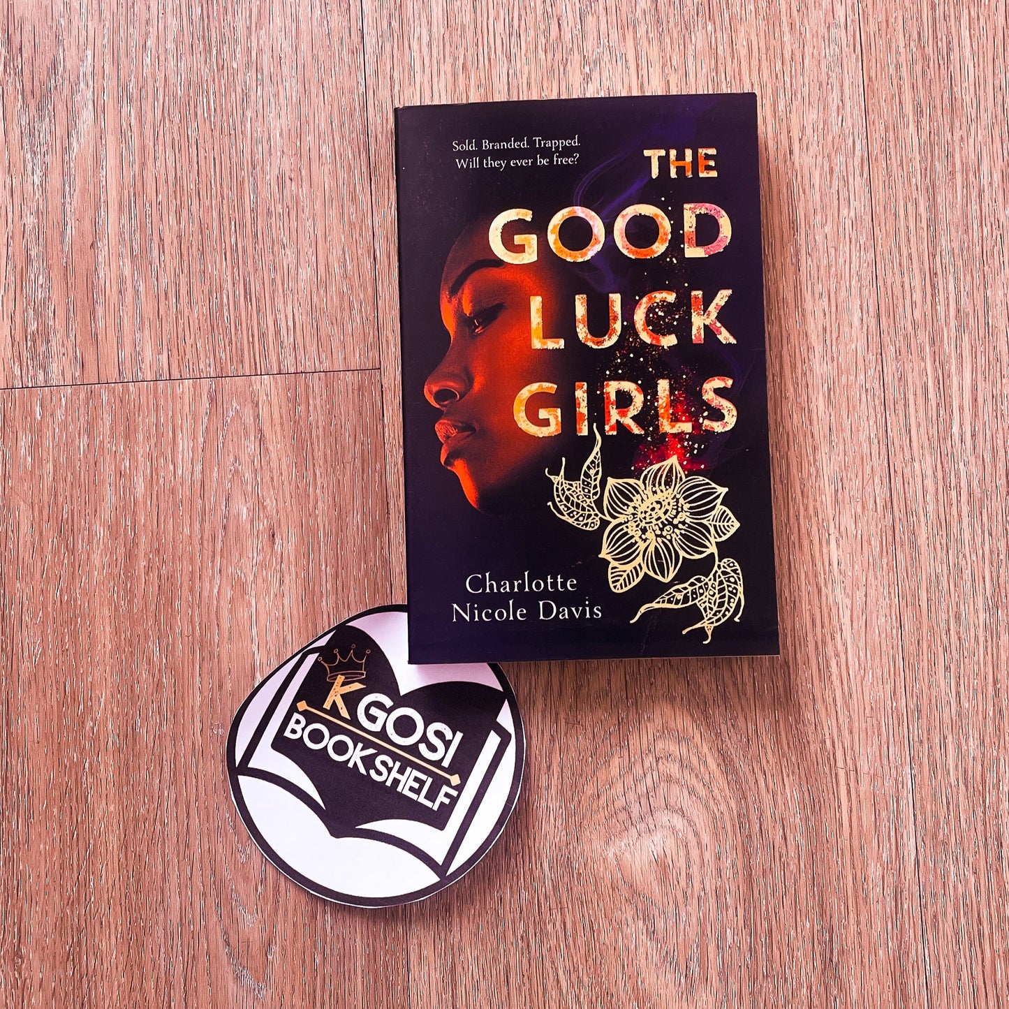 The good luck girls - Charlotte Nicole Davis